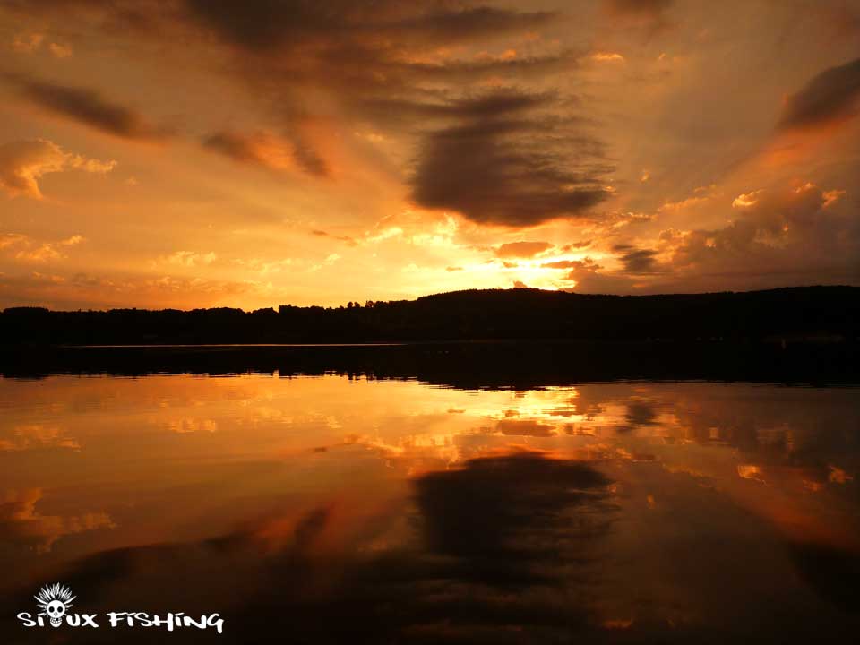 Lac des Settons au petit matin